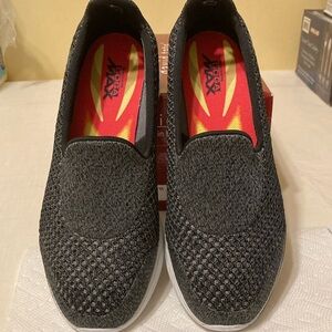 Skechers GOGA go walk 4 max performance black/gray textured canvas sip on shoes